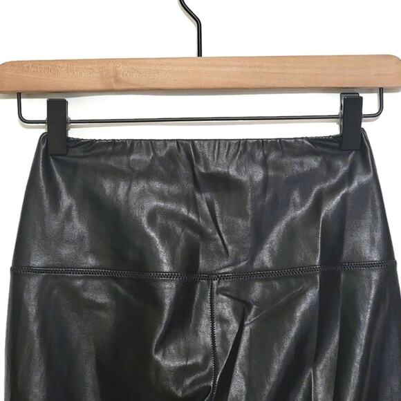 Aritzia Wilfred Free Vegan Faux Leather Black Skinny Legging Pant Chic Size XXS - Picture 9 of 13